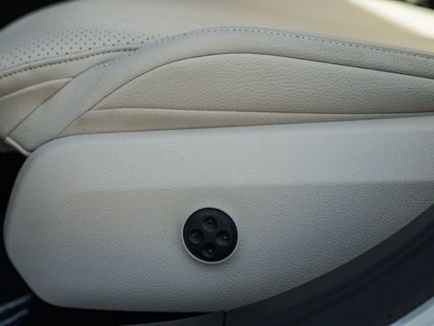 Certified 2025 Mercedes-Benz E 350 4MATIC Sedan image 34