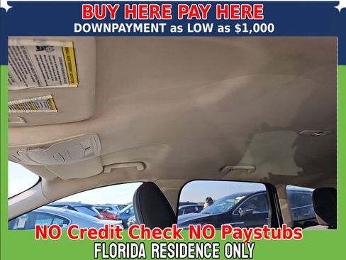 Used 2015 Ford Escape SE image 12