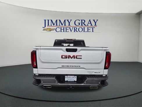 Used 2021 GMC Sierra 1500 SLT image 4