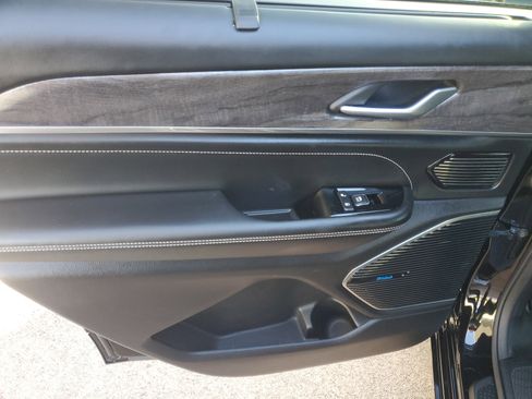 Used 2021 Jeep Grand Cherokee L Overland w/ Luxury Tech Group IV image 14