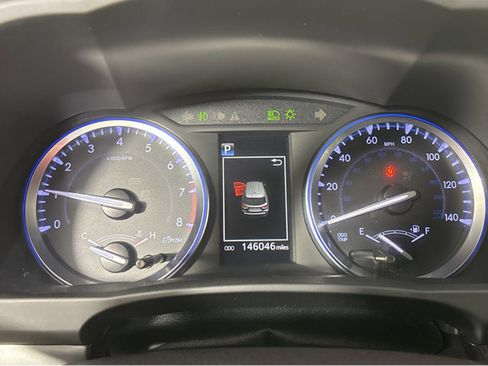 Used 2018 Toyota Highlander XLE image 5