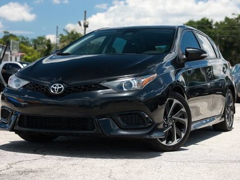 Used 2017 Toyota Corolla iM FWD image 1
