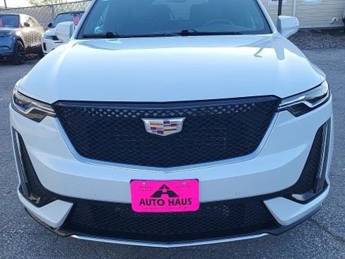 Used 2023 Cadillac XT6 Sport image 27