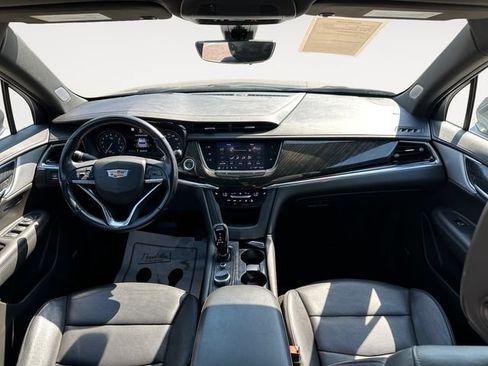 Used 2020 Cadillac XT6 Premium Luxury FWD image 10