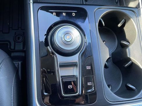 Used 2026 Kia Carnival SX Prestige image 31