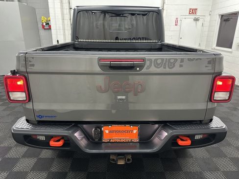 Used 2022 Jeep Gladiator Mojave w/ Cold Weather Group image 9