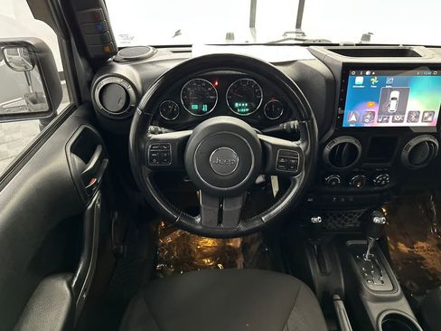 Used 2017 Jeep Wrangler Unlimited Sport w/ Connectivity Group AWD/4WD image 23