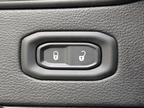 Used 2022 Jeep Wrangler Unlimited Sahara 4xe w/ Cold Weather Group image 33