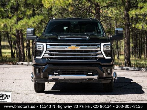 Used 2024 Chevrolet Silverado 3500 High Country w/ High Country Premium Package AWD/4WD image 8