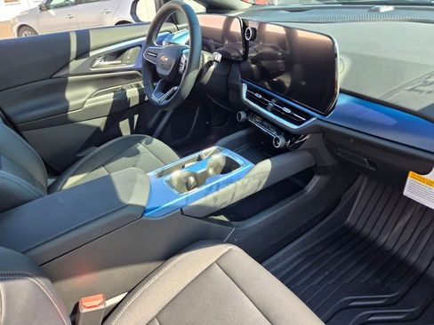 New 2026 Chevrolet Equinox EV LT image 5