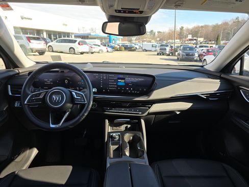 Used 2025 Buick Envision Preferred image 18