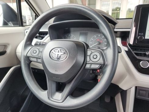 Certified 2025 Toyota Corolla Cross L AWD/4WD image 18