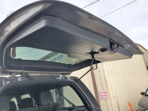 Used 2017 Ford Expedition EL XLT image 42