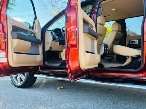 Used 2014 Ford F150 Lariat w/ Equipment Group 502A Luxury image 14