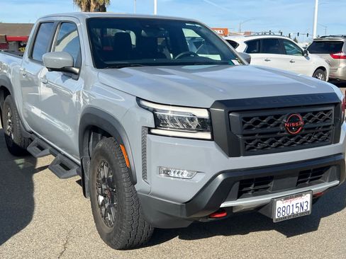 Used 2022 Nissan Frontier Pro-X w/ Pro-X Premium Package image 3