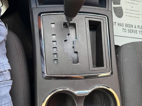 Used 2010 Dodge Charger SXT RWD image 23