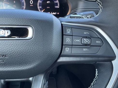 New 2025 Jeep Grand Cherokee L Laredo w/ Luxury Tech Group I image 14