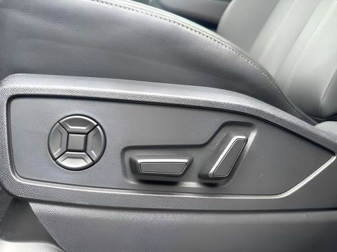 New 2025 Audi Q5 2.0T Premium Plus image 36