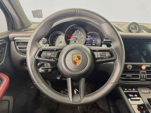 Used 2024 Porsche Macan AWD/4WD image 13