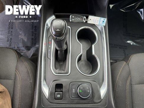 Used 2019 Chevrolet Traverse LT AWD/4WD image 20