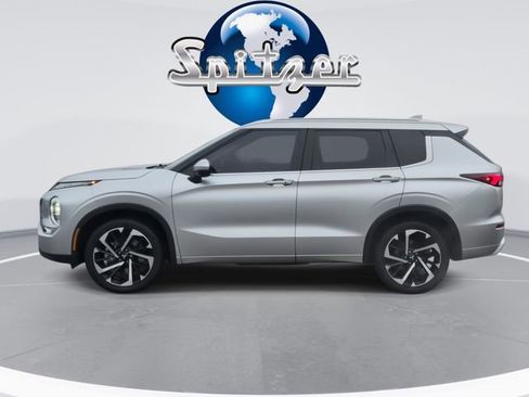 Used 2023 Mitsubishi Outlander SEL image 6