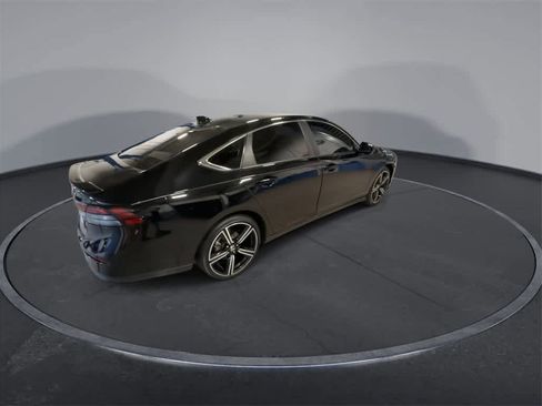 Used 2023 Honda Accord Sport image 8