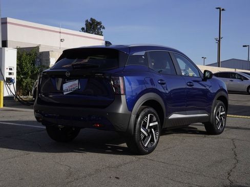 New 2026 Nissan Kicks SV image 4