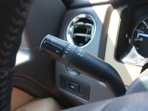 Used 2012 Ford F150 XLT w/ XTR Pkg image 15