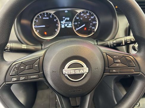 Used 2025 Nissan Kicks Play S FWD image 18