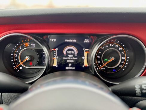 Used 2023 Jeep Wrangler Unlimited Rubicon w/ Cold Weather Group image 13