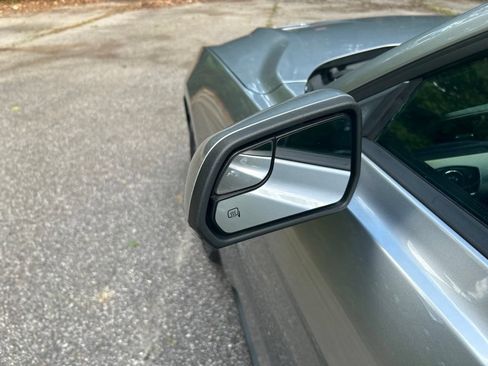 Used 2020 Ford Mustang Premium RWD image 10
