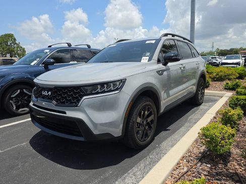 Certified 2022 Kia Sorento S AWD/4WD image 6