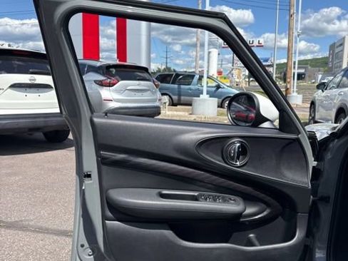Used 2019 MINI Cooper Clubman ALL4 w/ Signature Upholstery Package AWD/4WD image 10
