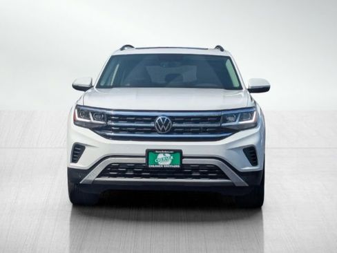 Used 2023 Volkswagen Atlas SE w/ Panoramic Sunroof Package image 2