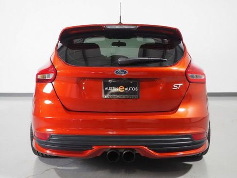 Used 2018 Ford Focus ST image 41