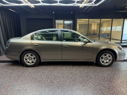 Used 2006 Nissan Altima 2.5 S w/ (K92) Protection Pkg FWD image 8