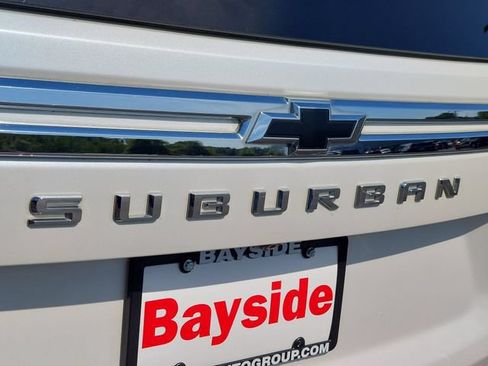 Used 2022 Chevrolet Suburban Premier AWD/4WD image 49