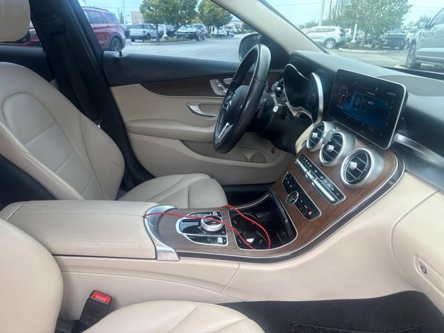 Used 2019 Mercedes-Benz C 300 Sedan image 9