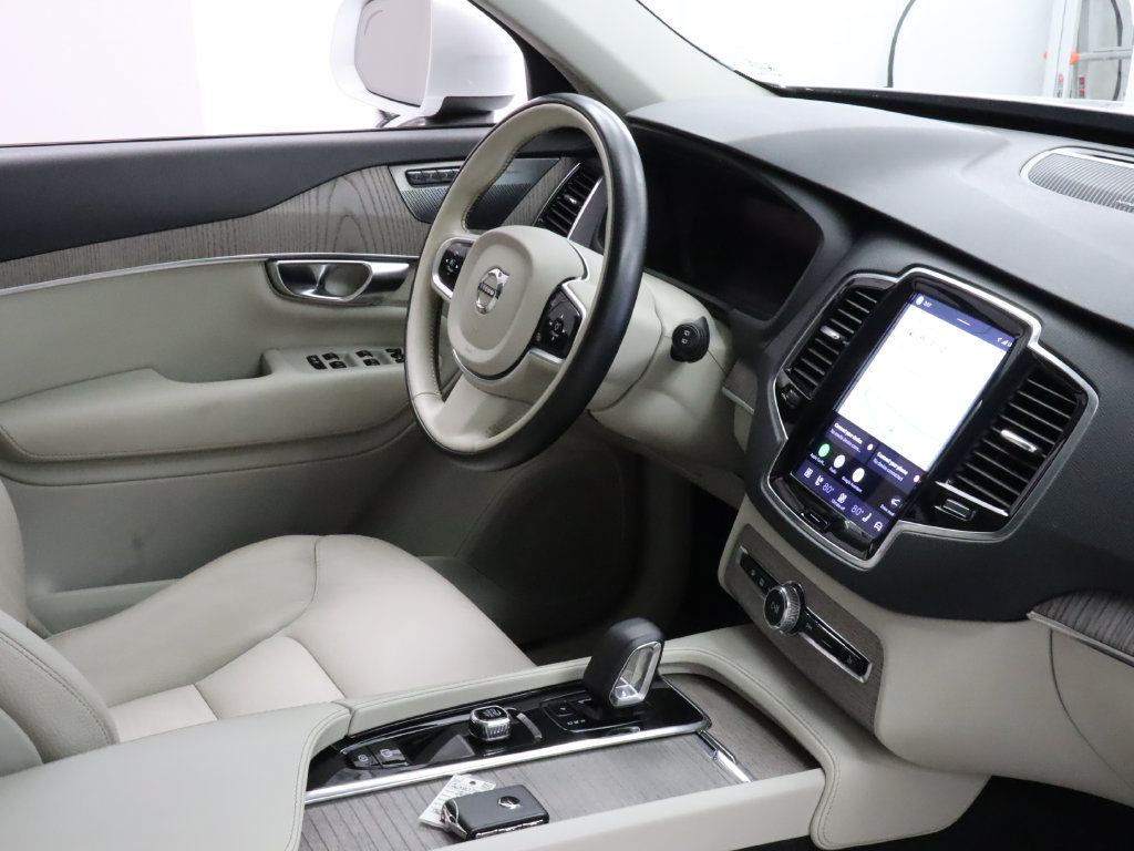 Used 2023 Volvo XC90 B6 Plus AWD/4WD image 23
