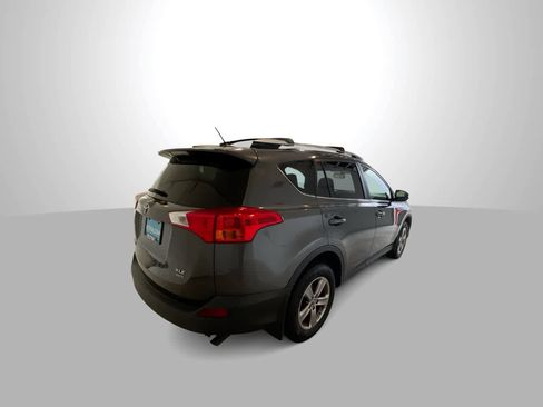 Used 2015 Toyota RAV4 XLE image 8