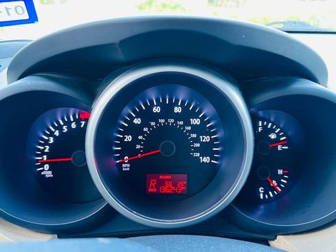 Used 2013 Kia Soul ! FWD image 29