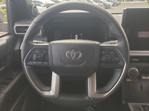 Certified 2025 Toyota 4Runner TRD Sport Premium AWD/4WD image 22