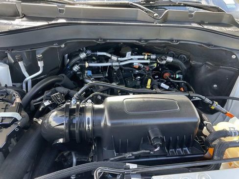 Certified 2023 Ford Explorer XLT w/ Equipment Group 202A AWD/4WD image 38