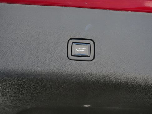 Used 2021 Chevrolet Traverse High Country image 20