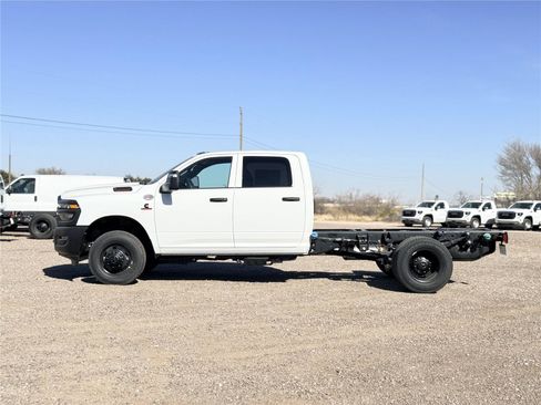New 2026 RAM 3500 Tradesman AWD/4WD image 8