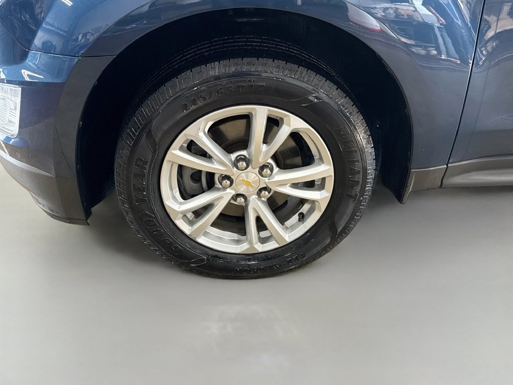Used 2017 Chevrolet Equinox LT w/ Convenience Package FWD image 29
