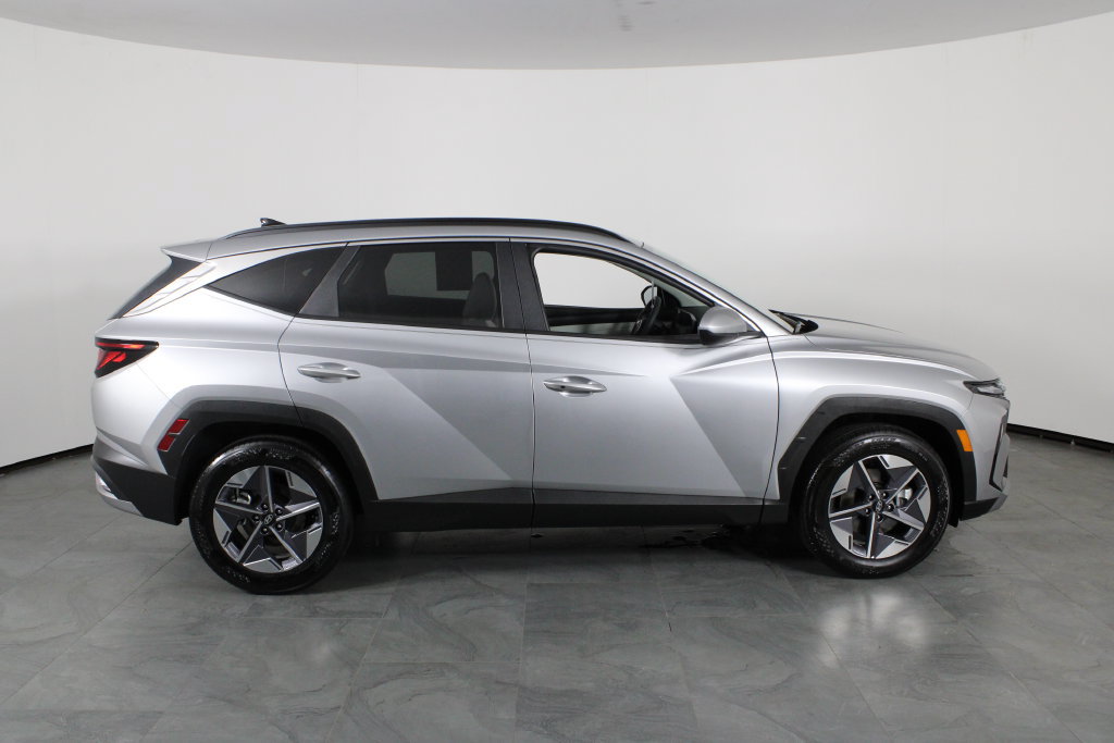 Certified 2026 Hyundai Tucson SEL Plus FWD image 12