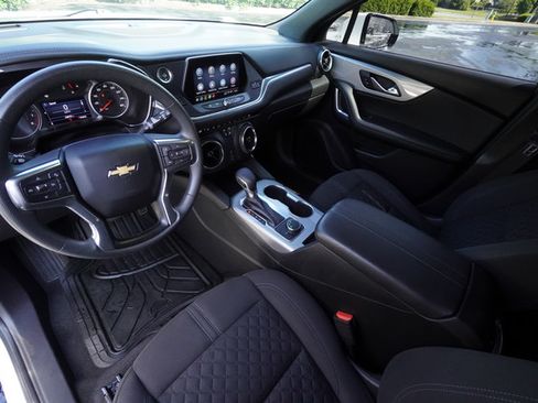Used 2021 Chevrolet Blazer LT w/ LPO, Black Accent Package FWD image 20