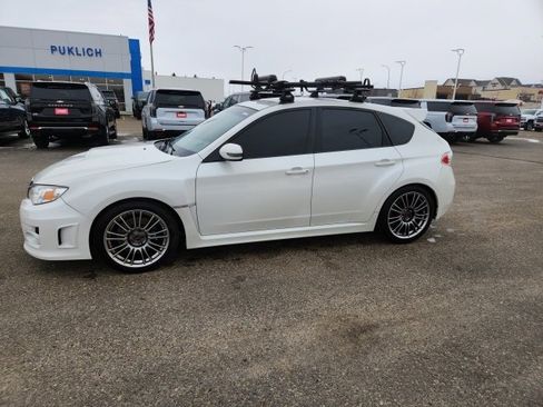 Used 2014 Subaru Impreza WRX STI image 4