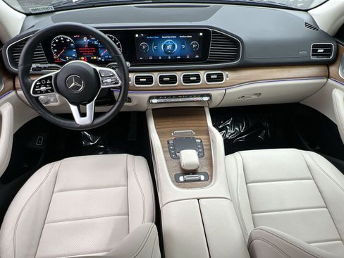 Certified 2023 Mercedes-Benz GLS 450 4MATIC image 21